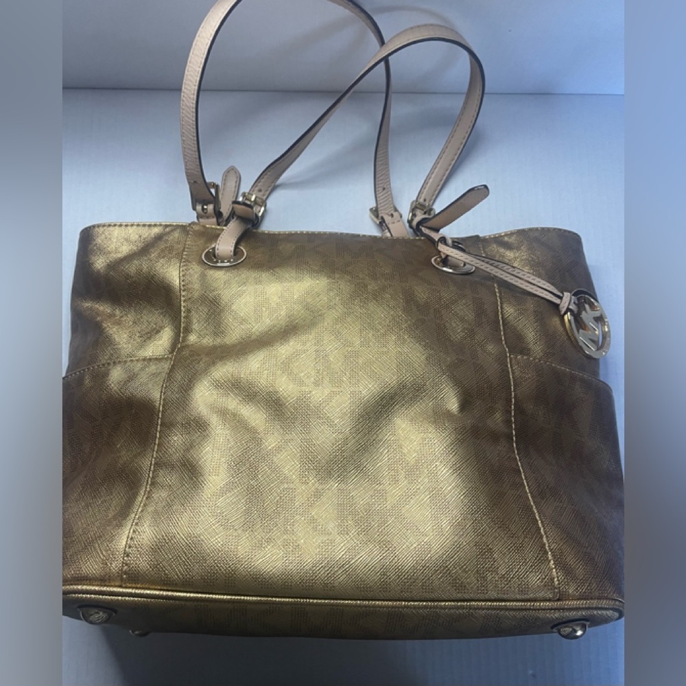 Michael Kors Jet Set Tote